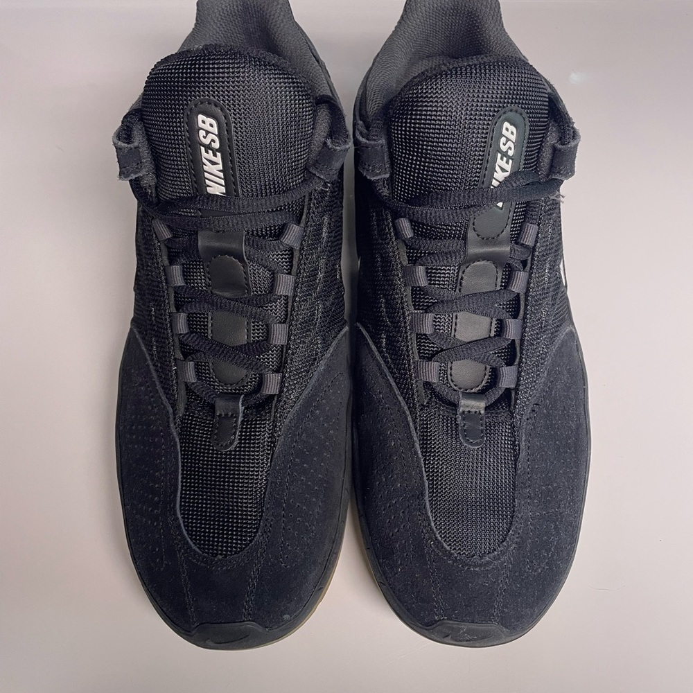 Nike SB vertebrae size 11